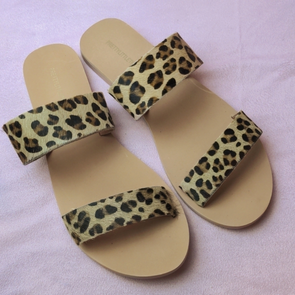 PrettyLittleThing Leopard Print Flat Sandals size UK 5
